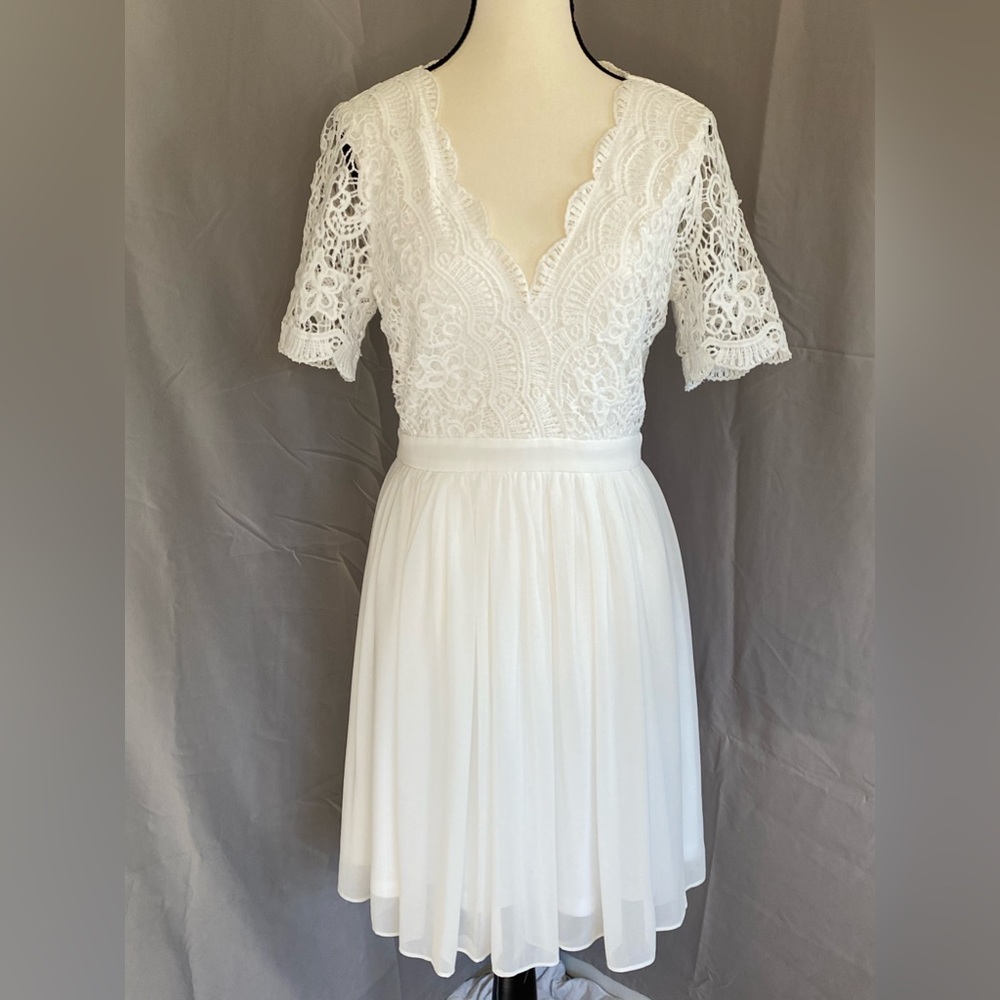 White Lulus dress with embroidered top